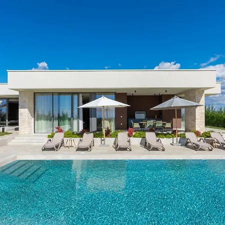 Miracle Villa